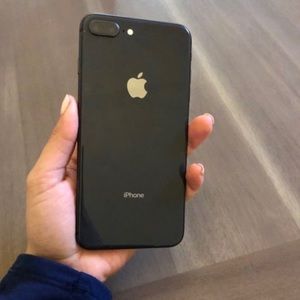iPhone 8 Plus 256gb nothing wrong with it. Battery life is good, can be updated